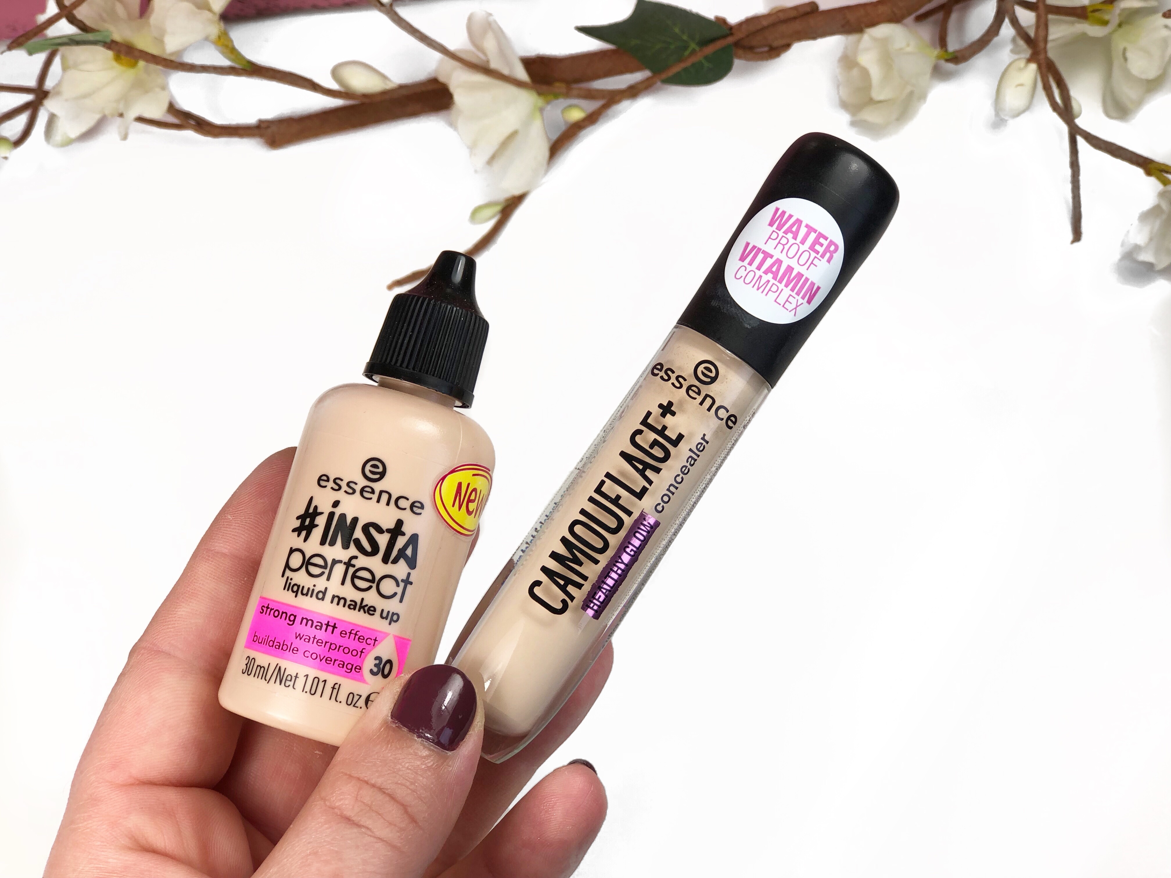 REVIEW Essence Insta Perfect Liquid Foundation Camouflage Healty 